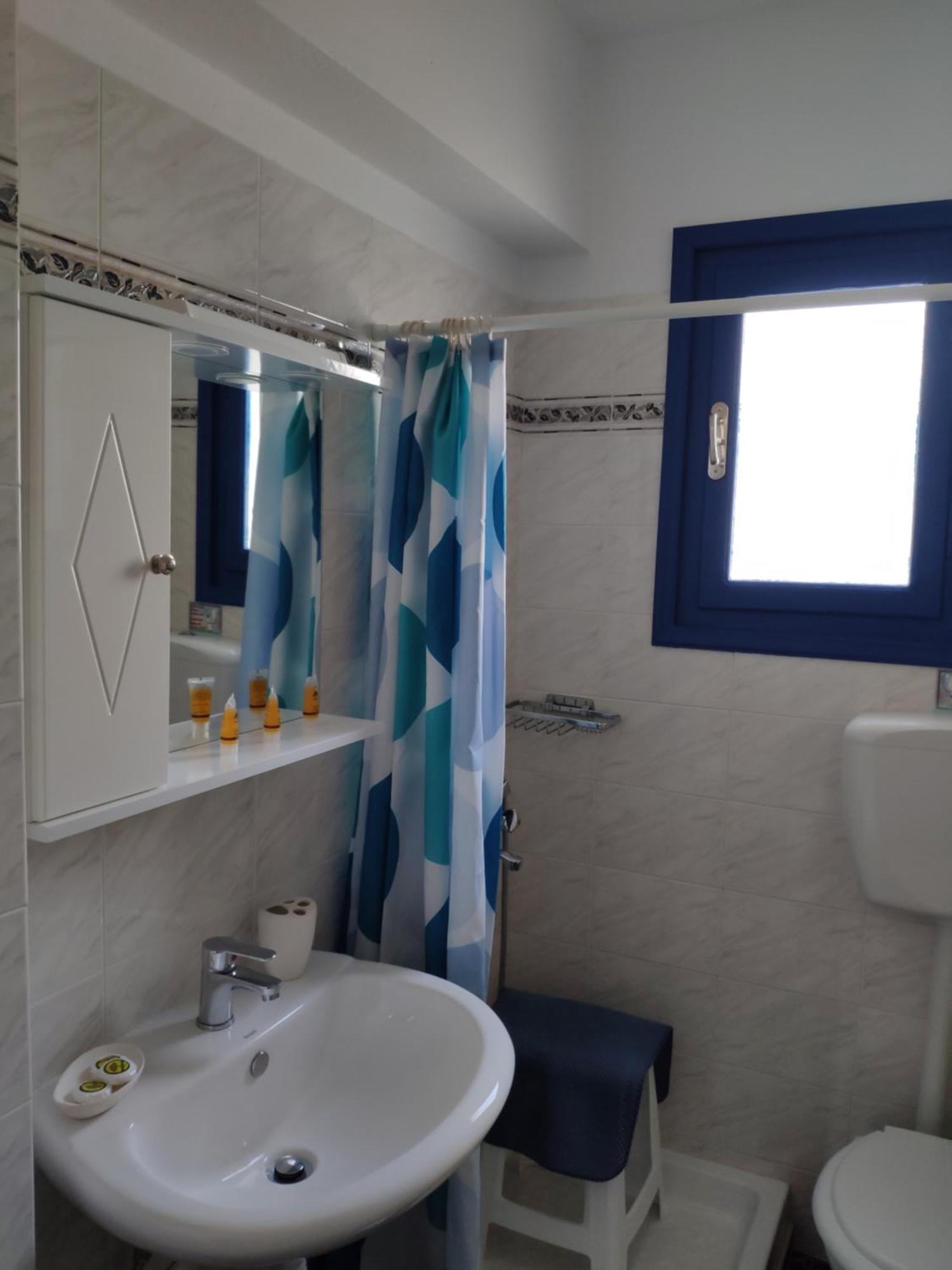 Villa Dolphin Azolimnos Syros Room photo