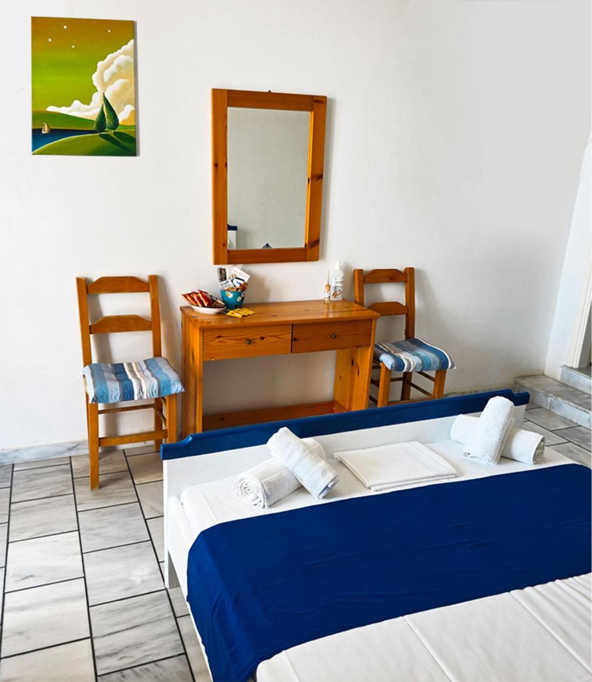 Villa Dolphin Azolimnos Syros Exterior photo